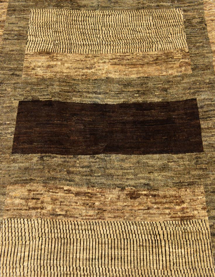 Detail image of  6' 6 x 9' 6  Hand Knotted Modern Ziegler Rug