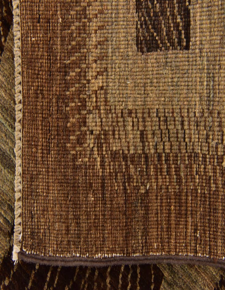 Detail image of  3' 3 x 4' 10  Hand Knotted Modern Ziegler Oriental Rug
