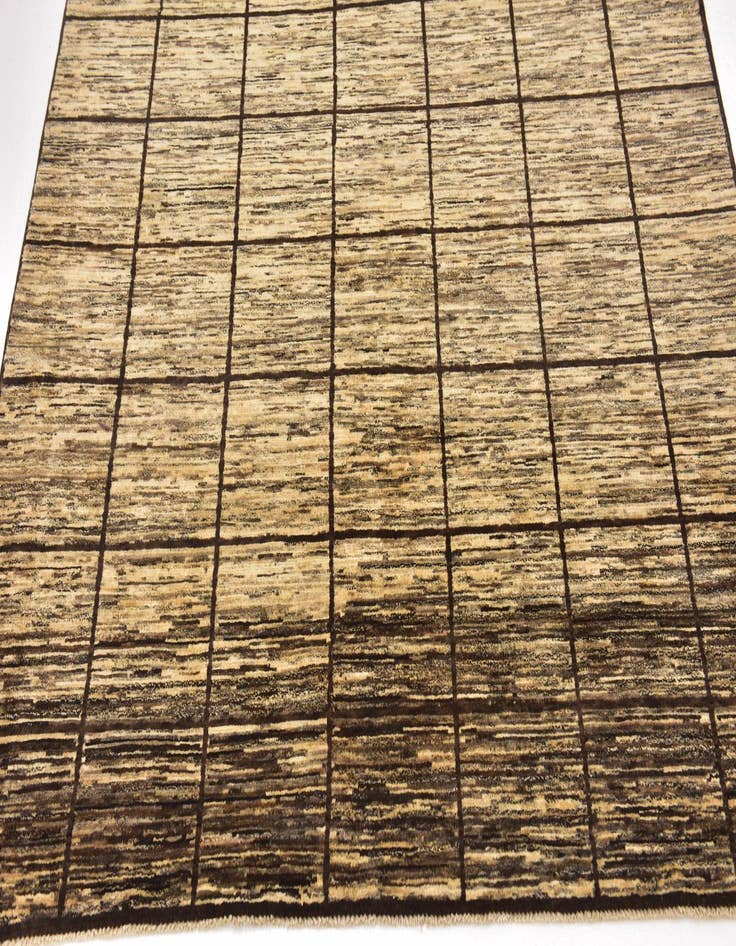 Detail image of  5' x 6' 7  Hand Knotted Modern Ziegler Oriental Rug