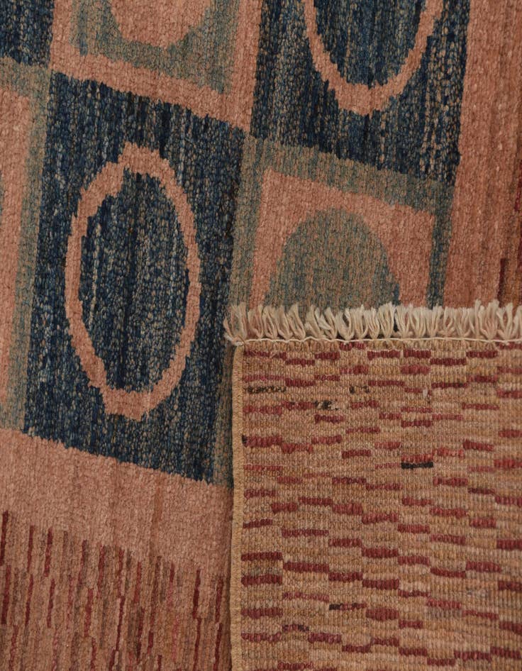 Detail image of  4' 10 x 6'  Hand Knotted Modern Ziegler Rug