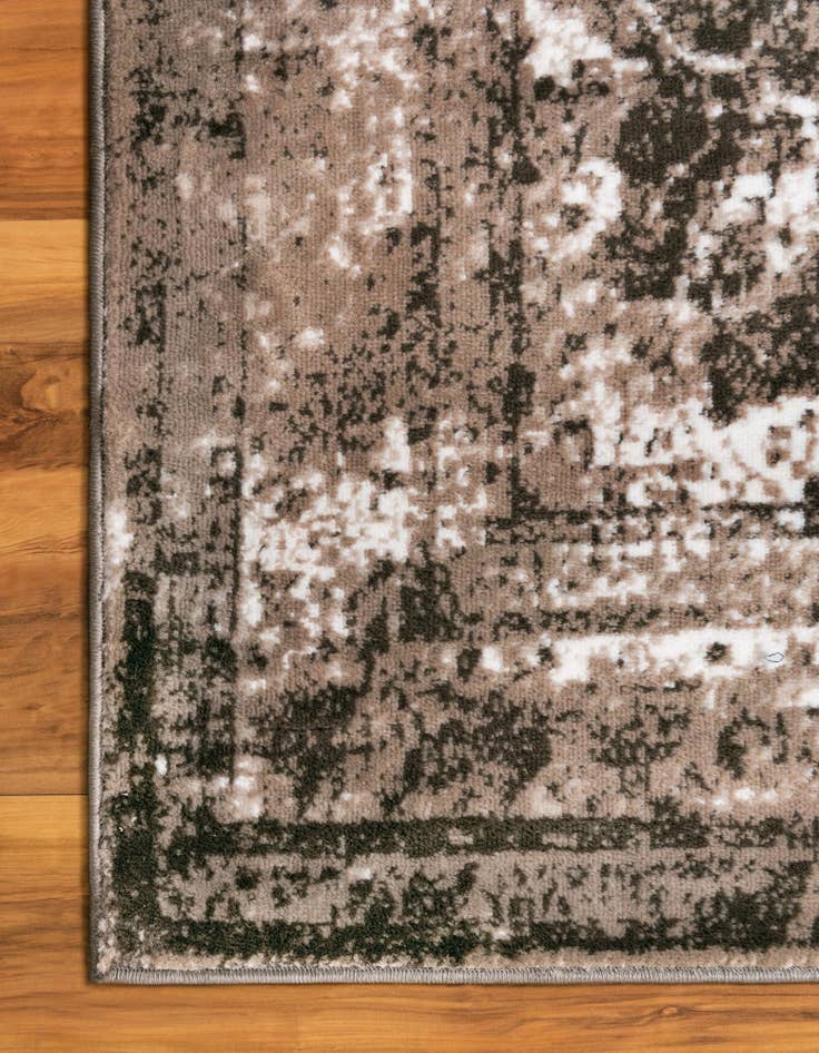 Detail image of  7' 10 x 10' Monte Carlo Rug With Pad Bundle