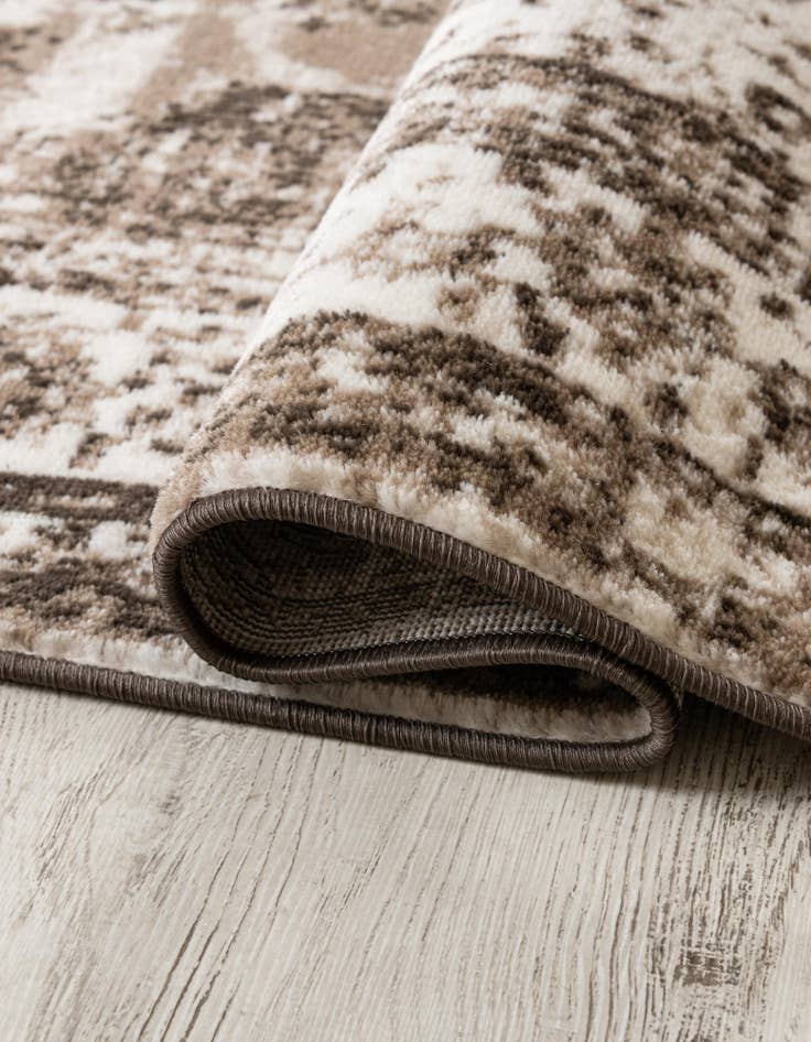 Detail image of  7' 10 x 10' Monte Carlo Rug With Pad Bundle
