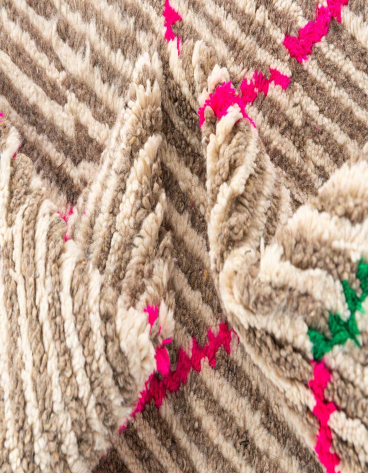 Detail image of  5' x 8' 5  Hand Knotted Moroccan Wool Rug