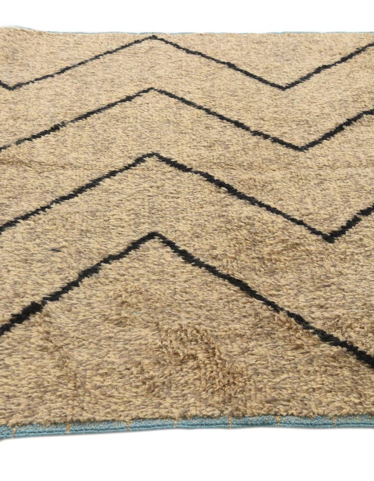 Detail image of  5' 1 x 8' 4  Hand Knotted Moroccan Wool Rug