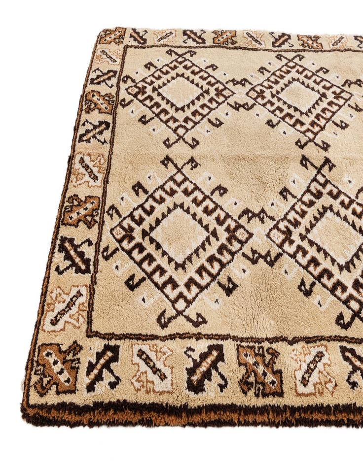 Detail image of  5' 1 x 8' 10  Hand Knotted Moroccan Wool Rug