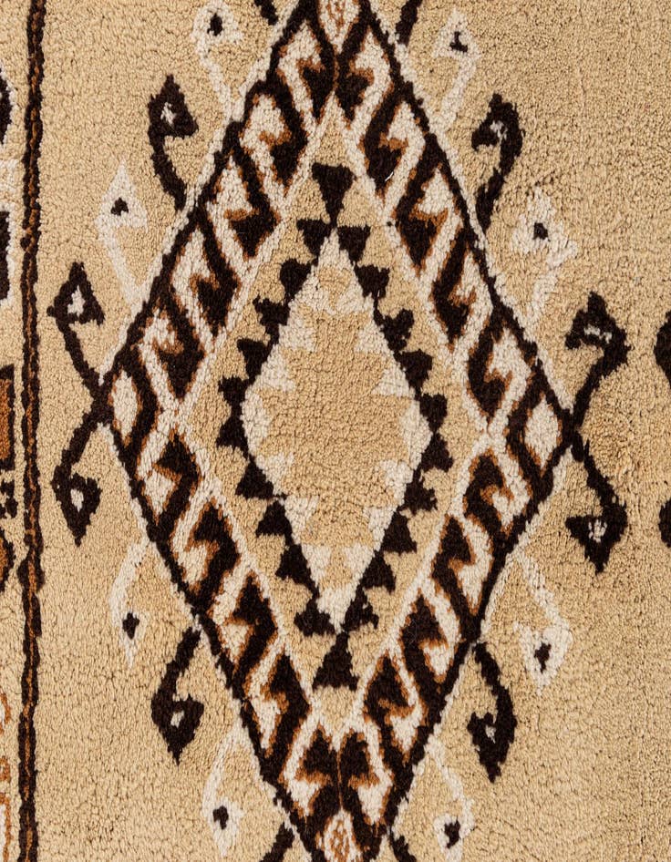Detail image of  5' 1 x 8' 10  Hand Knotted Moroccan Wool Rug