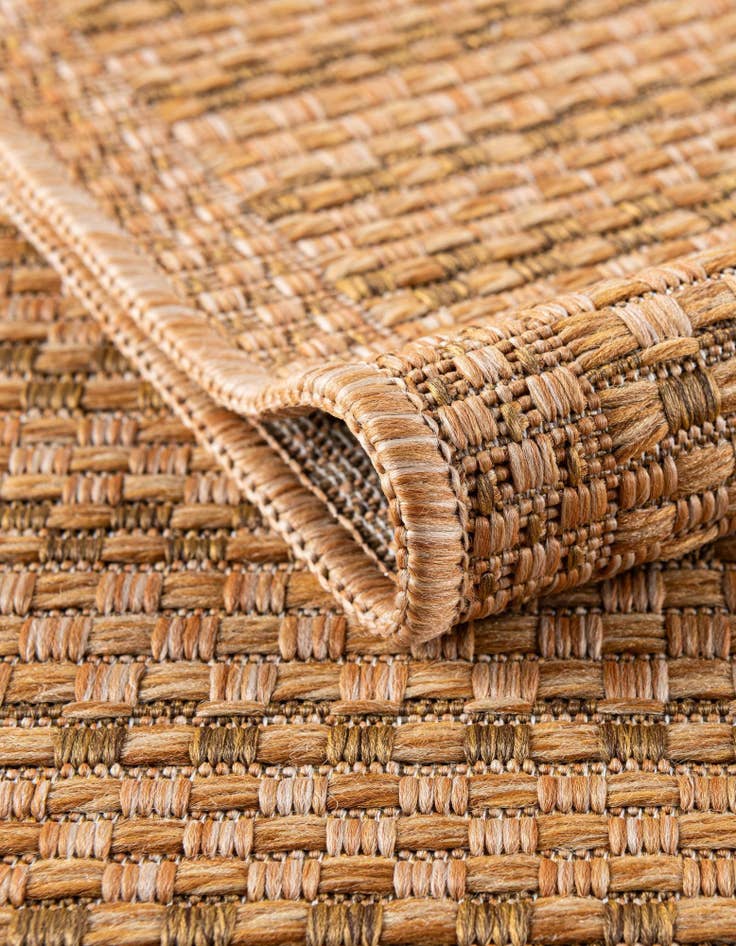 Detail image of  7' x 10'  Washable Border Indoor / Outdoor Rug