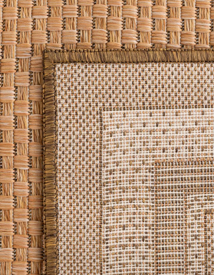 Detail image of 8' x 11' 4 Washable Border Indoor / Outdoor Rug