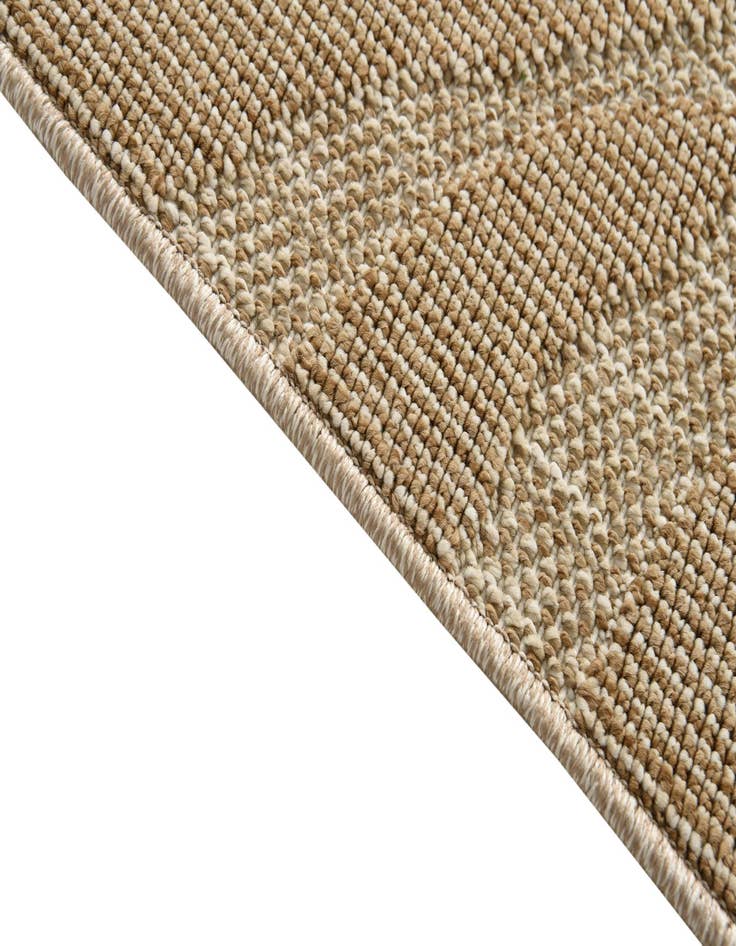 Detail image of  5' 4 x 7' 6  Washable Modern Indoor / Outdoor Rug