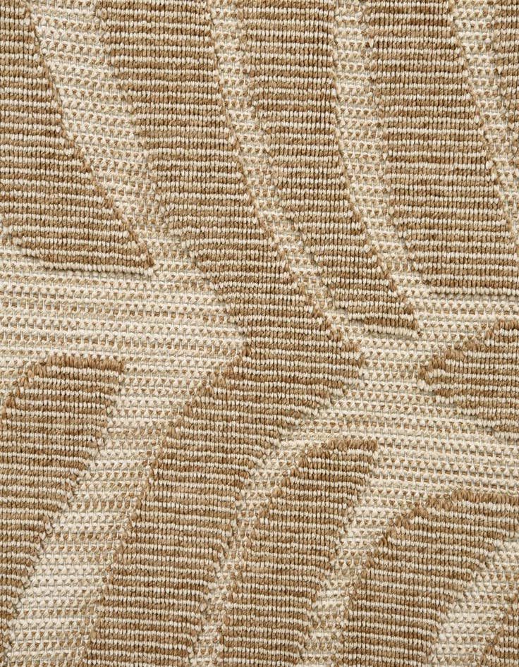 Detail image of  5' 4 x 7' 6  Washable Modern Indoor / Outdoor Rug