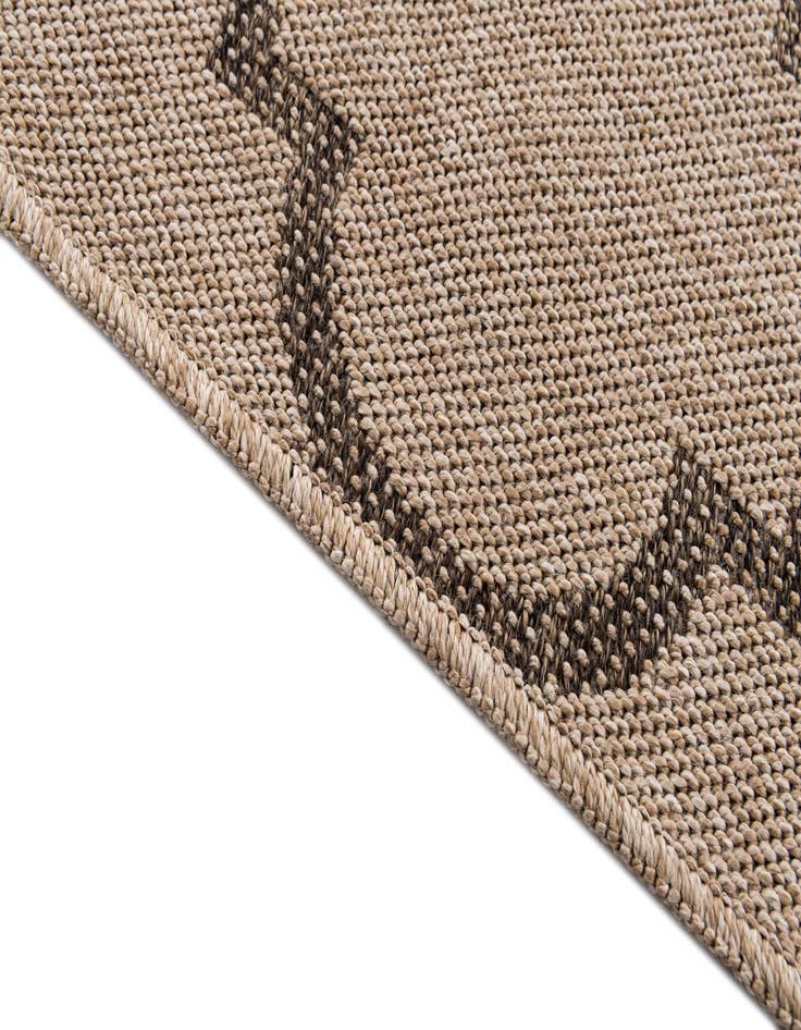 Detail image of  5' 2 x 7' 6  Washable Modern Indoor / Outdoor Rug