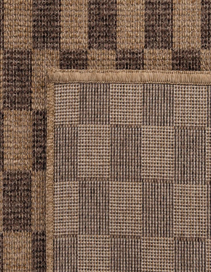 Detail image of 5' 4 x 7' 7 Washable Modern Indoor / Outdoor Rug
