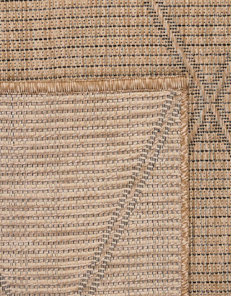 Detail image of  5' 3 x 7' 5  Washable Modern Indoor / Outdoor Rug