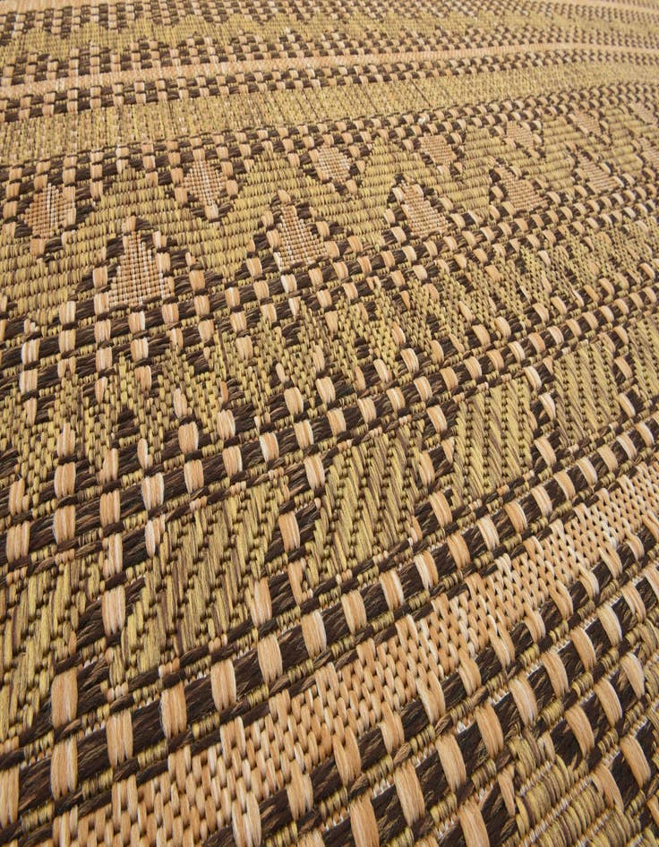 Detail image of  8' x 11' 4  Washable Modern Indoor / Outdoor Rug