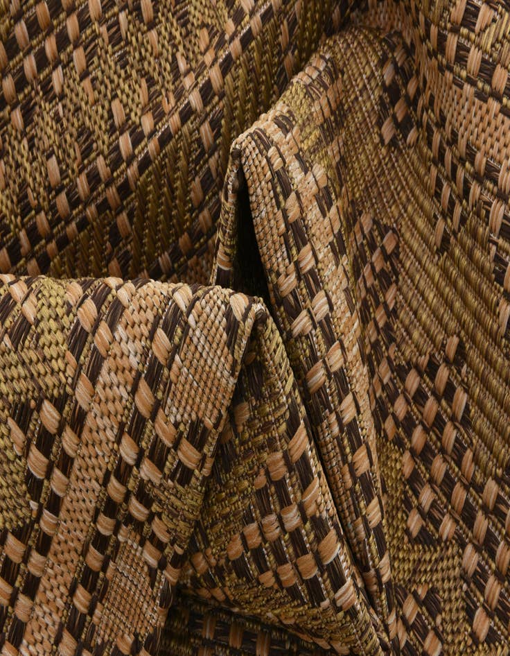 Detail image of  7' x 10'  Washable Modern Indoor / Outdoor Rug