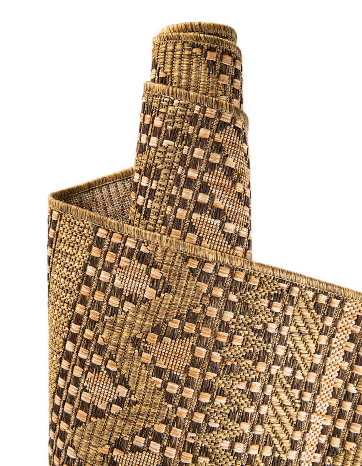 Detail image of  7' x 10'  Washable Modern Indoor / Outdoor Rug