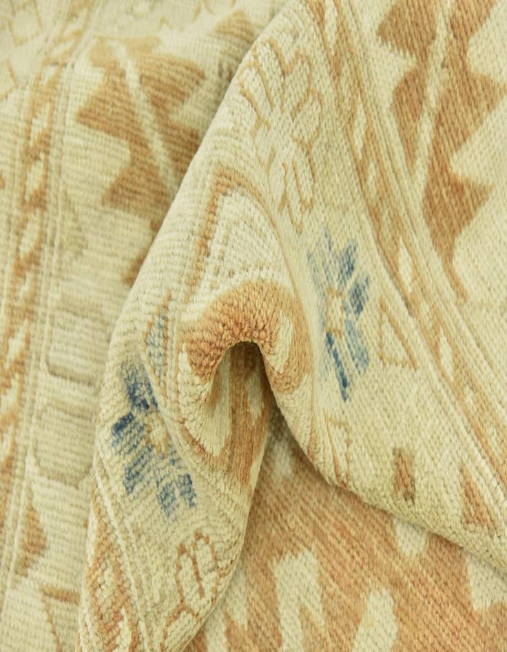 Detail image of  9' 6 x 12' 6  Hand Knotted Peshawar Ziegler Wool Rug