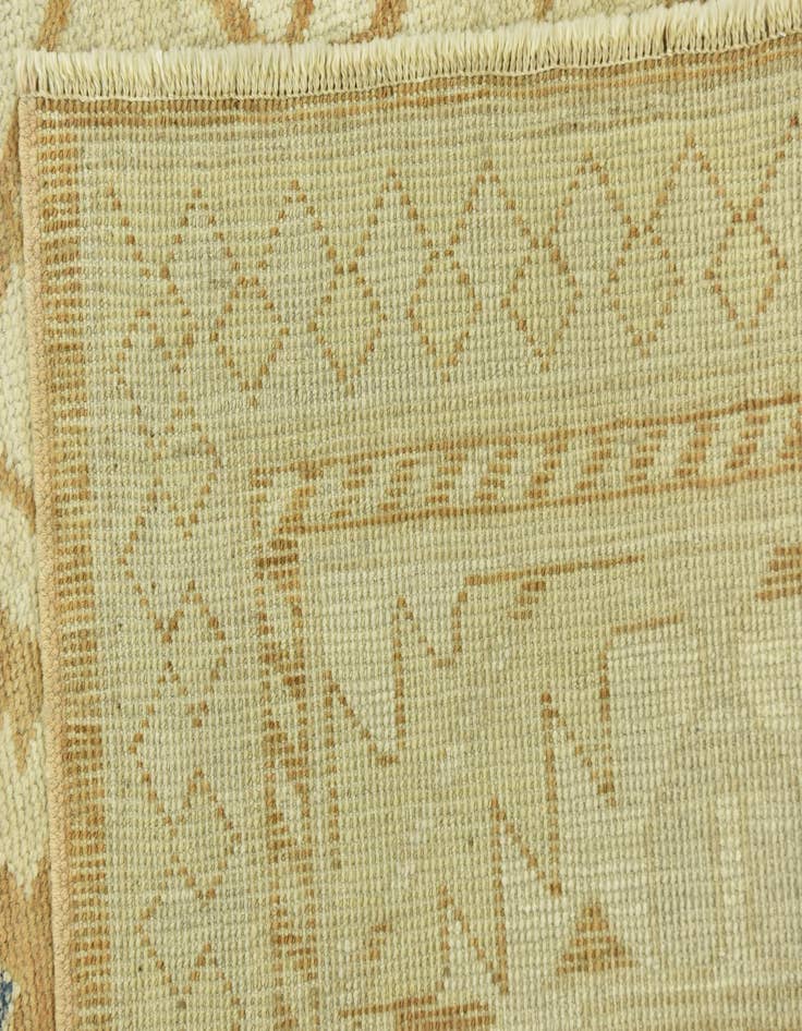 Detail image of  9' 6 x 12' 6  Hand Knotted Peshawar Ziegler Wool Rug