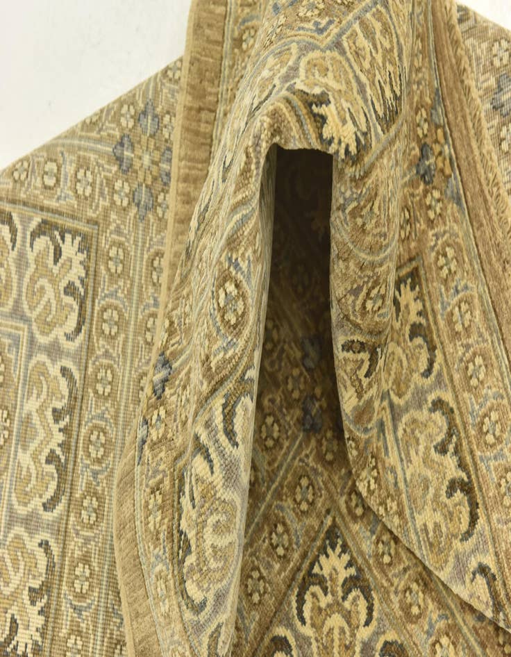 Detail image of  5' 8 x 8'  Hand Knotted Peshawar Ziegler Rug