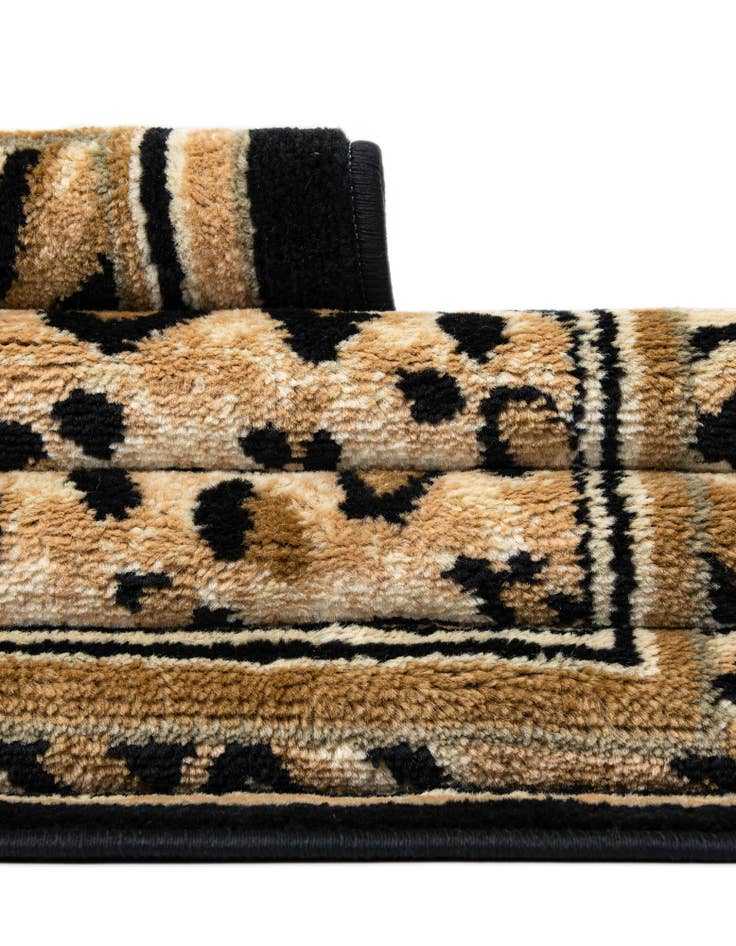 Detail image of  7' x 10' Savannah Rug