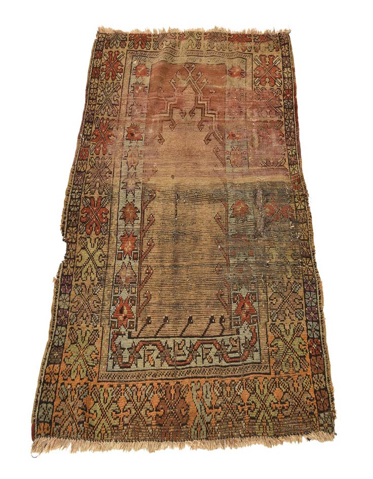 Detail image of  3' 3 x 3' 10  Hand Knotted Shiraz Persian Wool Rug