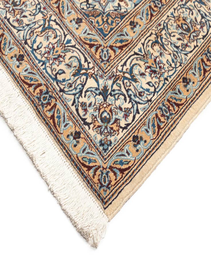 Detail image of  6' 7 x 9' 7 Tabas Wool Rug