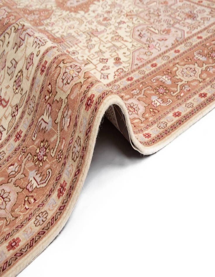 Detail image of  5' 1 x 6' 10 Tabriz Rug