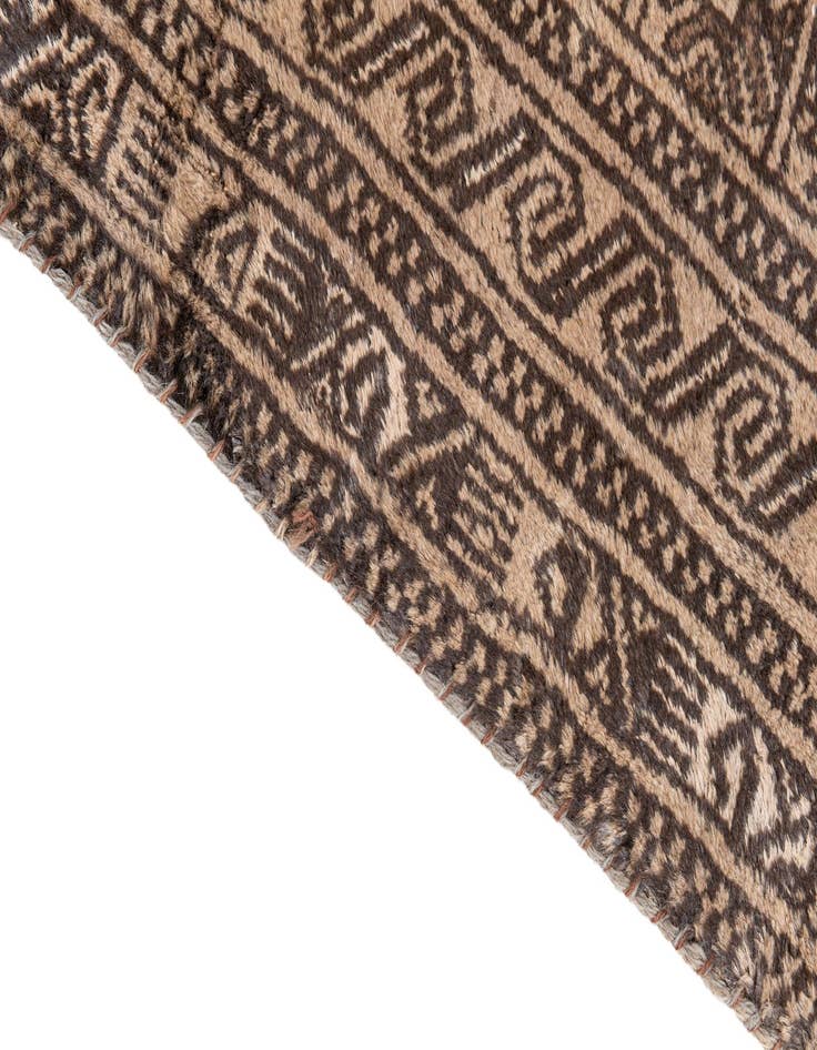 Detail image of  4' 9 x 7' 6  Hand Knotted Ultra Vintage Persian Wool Rug