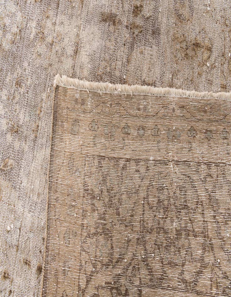 Detail image of  9' 5 x 12' 9  Hand Knotted Ultra Vintage Wool Rug
