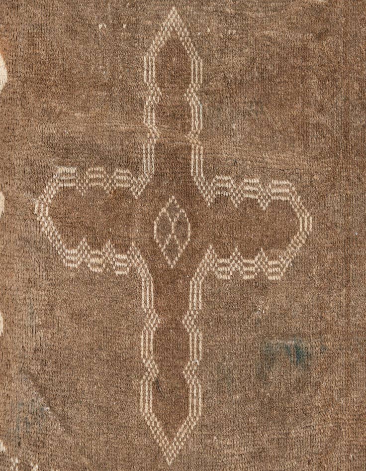 Detail image of  2' 8 x 4' 4  Hand Knotted Ultra Vintage Persian Wool Rug