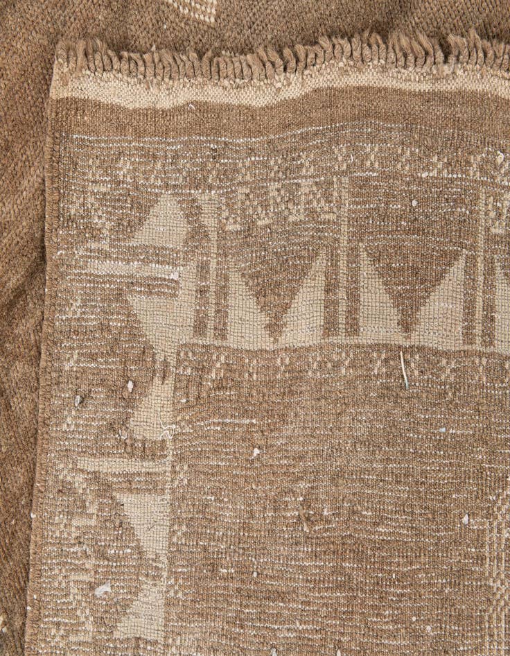 Detail image of  2' 8 x 4' 4  Hand Knotted Ultra Vintage Persian Wool Rug