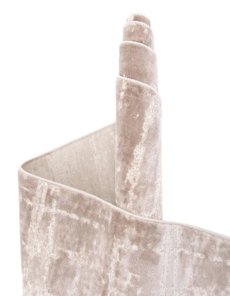 Detail image of Jill Zarin 9' x 12' 2 Uptown Lexington Avenue Rug