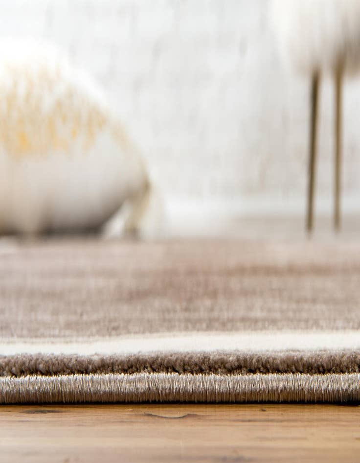 Detail image of Jill Zarin 4' x 6' Uptown Rug