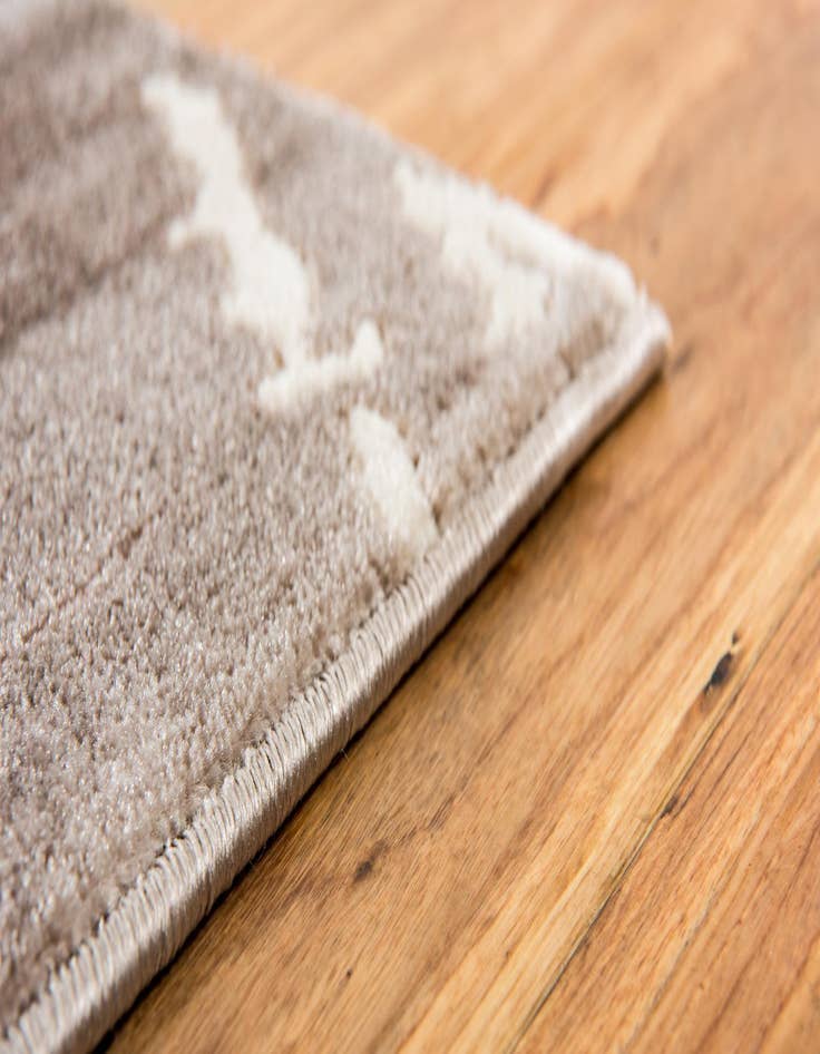 Detail image of Jill Zarin 8' x 10' Uptown Rug