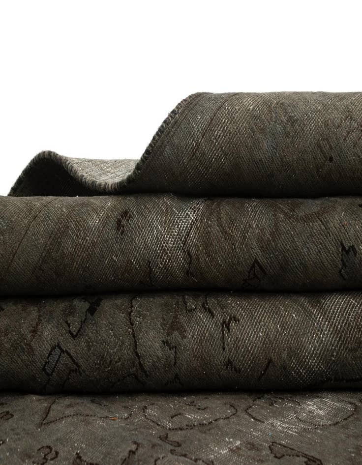 Detail image of  8' 10 x 12' 4 Vintage Royal Rug