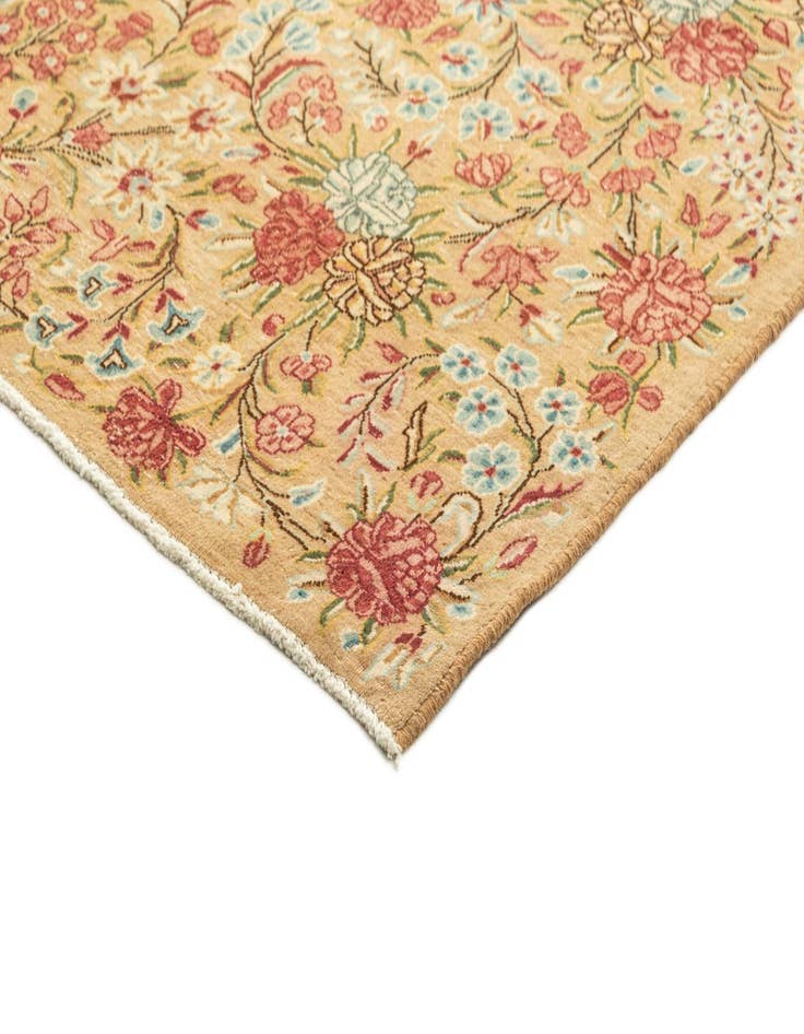 Detail image of  8' 10 x 12' 3 Vintage Royal Rug