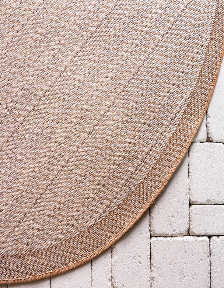 Detail image of  6' x 6'  Washable Border Indoor / Outdoor Round Rug