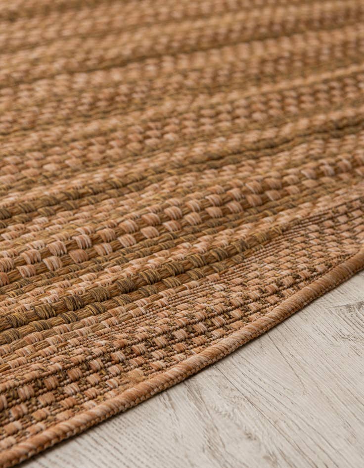 Detail image of  6' x 6'  Washable Border Indoor / Outdoor Round Rug