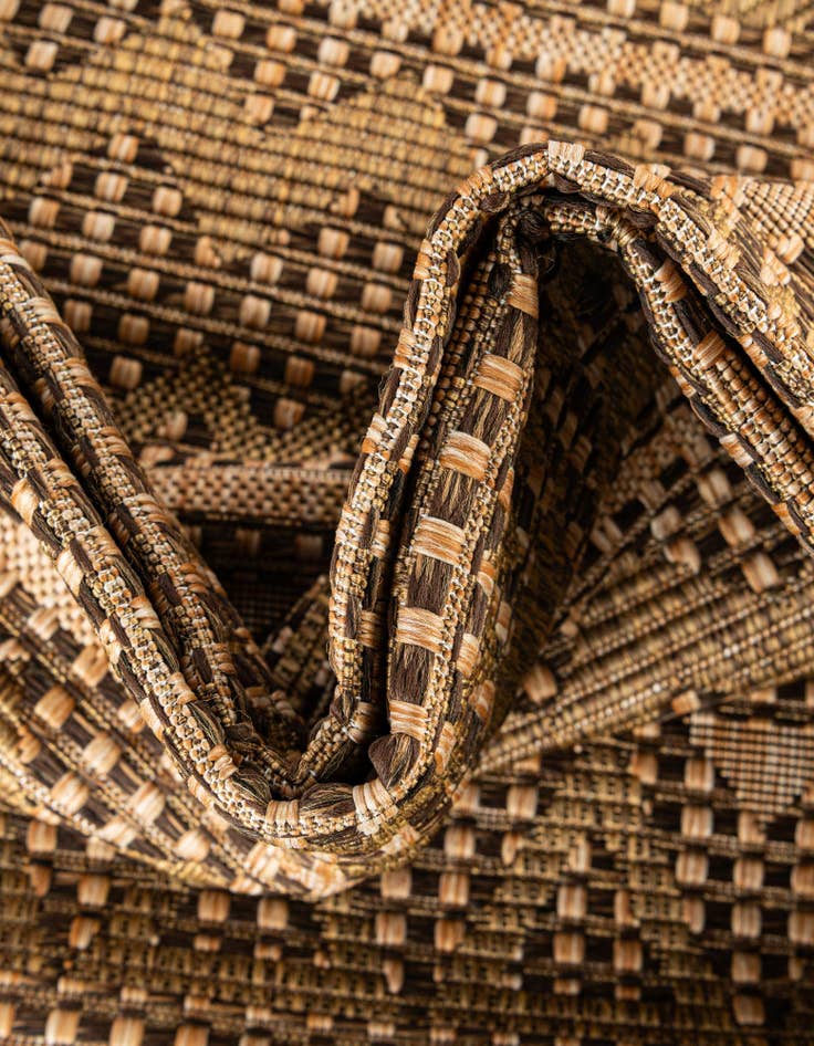 Detail image of  6' x 6'  Washable Modern Indoor / Outdoor Round Rug