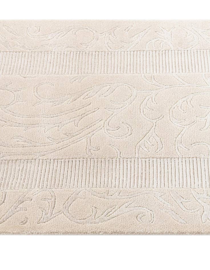 Detail image of  2' 8 x 10' 6  Hand Knotted Darya Wool Runner Rug