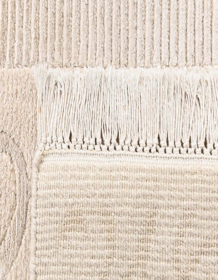 Detail image of  2' 8 x 10' 6  Hand Knotted Darya Wool Runner Rug