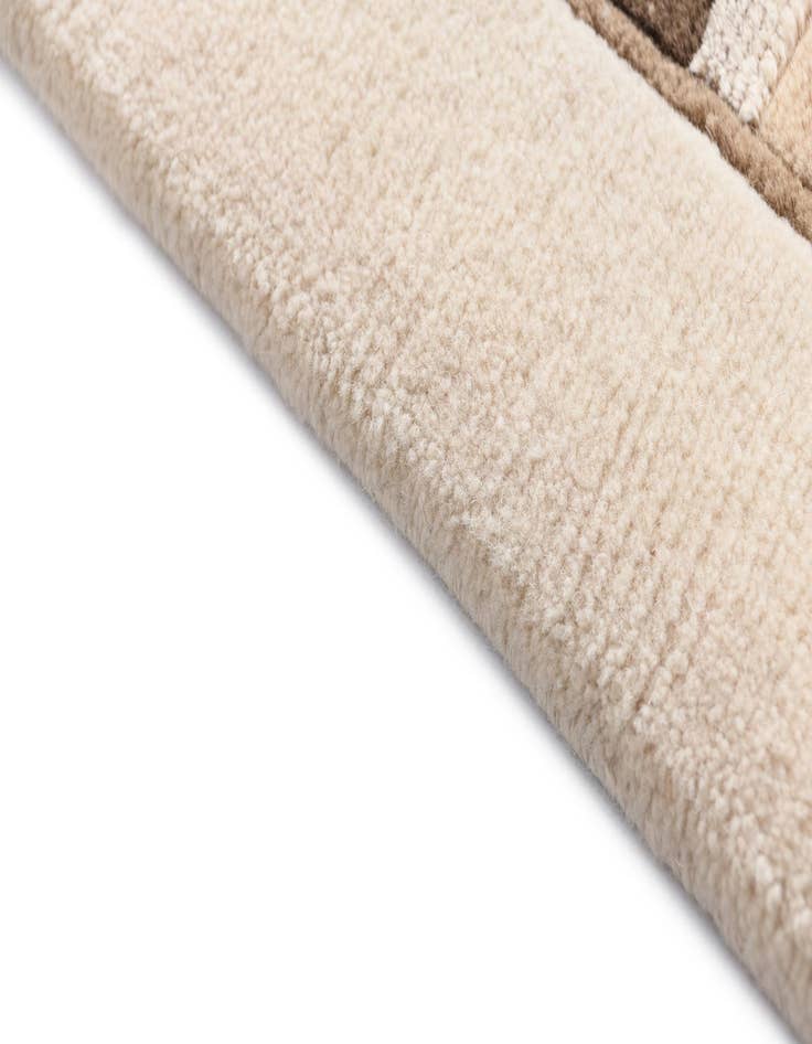 Detail image of  2' 8 x 9' 7 Darya Runner Rug