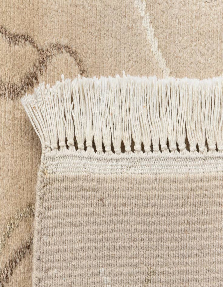 Detail image of  2' 9 x 9' 10  Hand Knotted Darya Wool Runner Rug