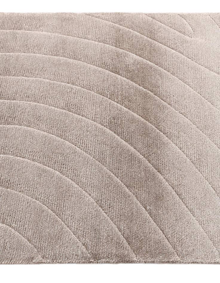 Detail image of  2' 7 x 9' 7 Darya Runner Rug