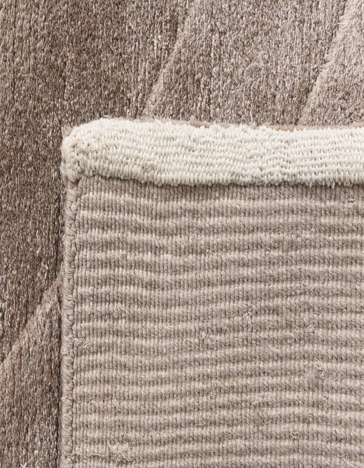 Detail image of  2' 8 x 9' 9 Darya Runner Rug