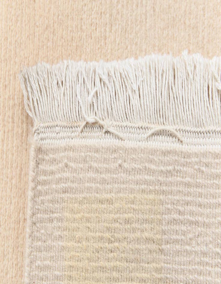 Detail image of  2' 9 x 9' 9 Darya Runner Rug