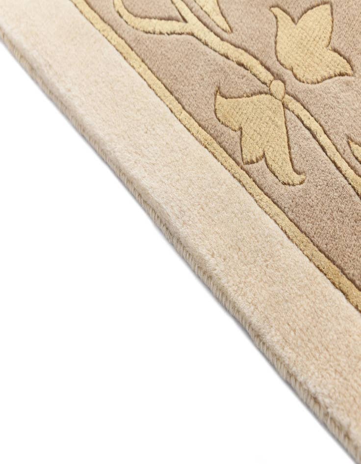 Detail image of  2' 7 x 10' Darya Runner Rug