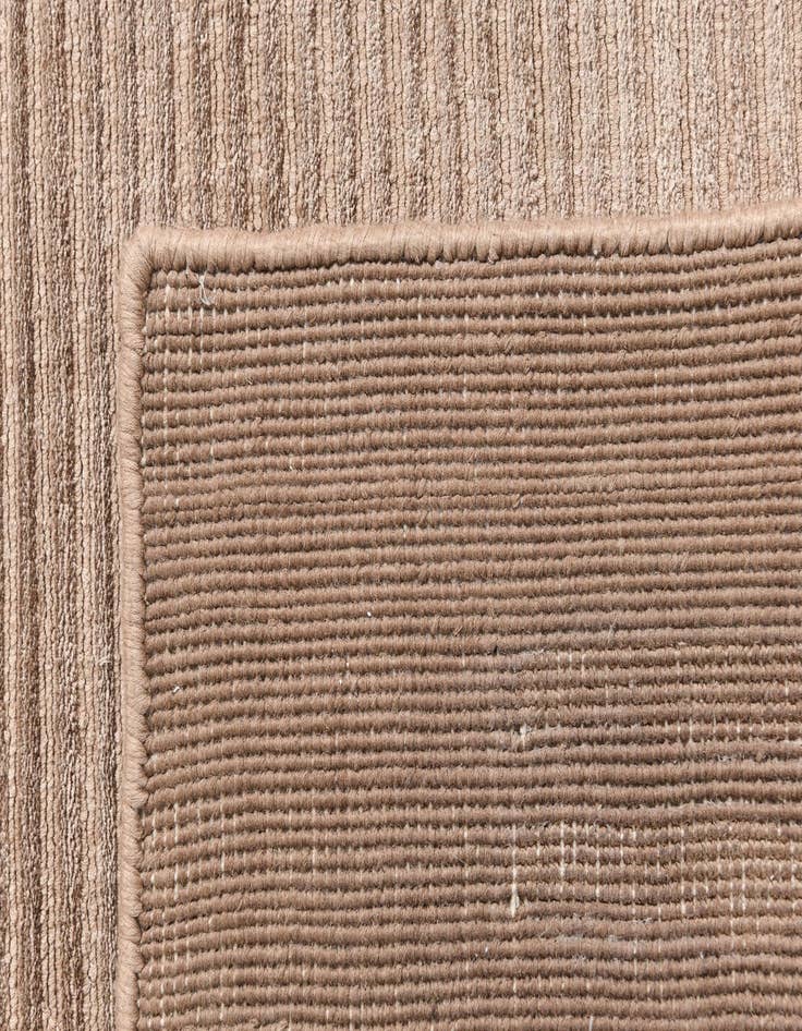 Detail image of  2' 7 x 9' 6 Darya Runner Rug