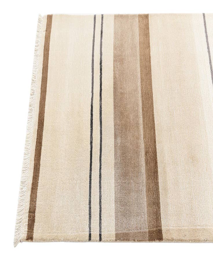 Detail image of  2' 8 x 9' 8 Darya Runner Rug