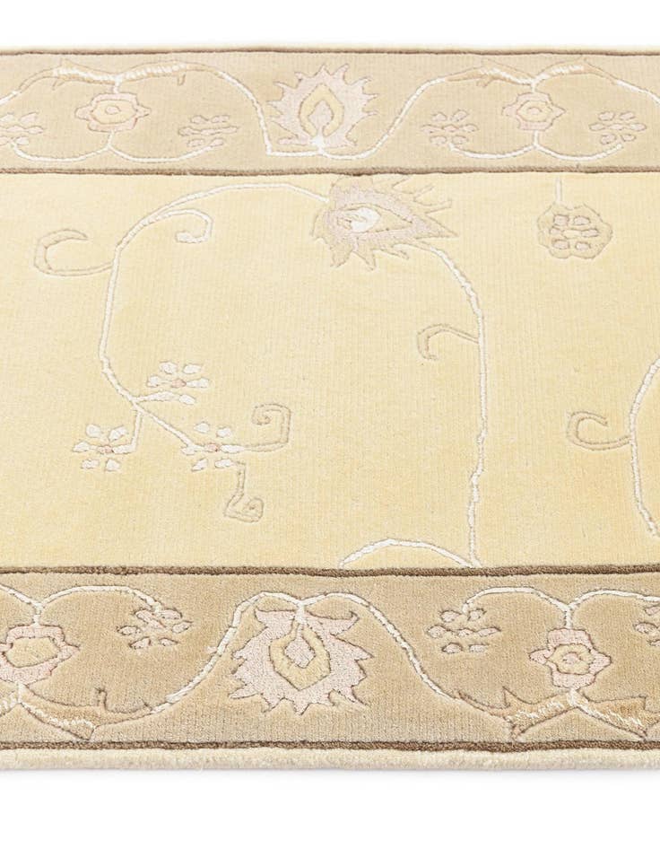 Detail image of  2' 7 x 9' 7 Darya Runner Rug